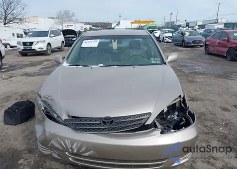 2003 Toyota Camry Le from USA, damaged, VIN 4T1BE32K23U145656